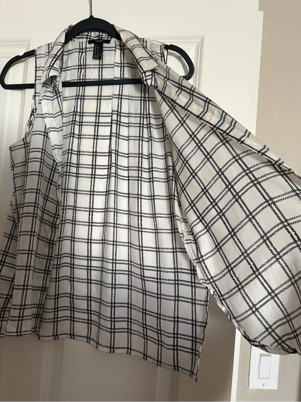 Forever 21 - Sleeveless White Plaid Button-Front Blouse - Small - Picture 4 of 7